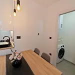 Malemi Apartman *
