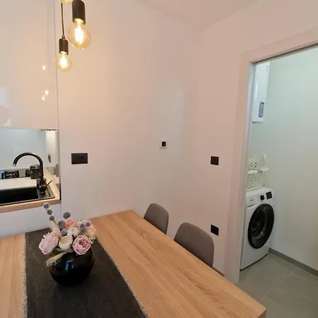 Malemi Apartman *