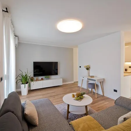 Malemi Apartment *